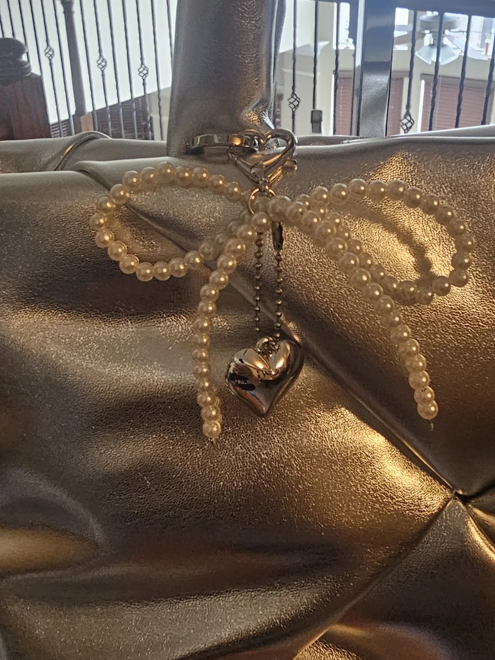 Metallic Silver Bag w/bag Chrm Clear Chain Strap, Matching Pouch, & 2 Hair Clips